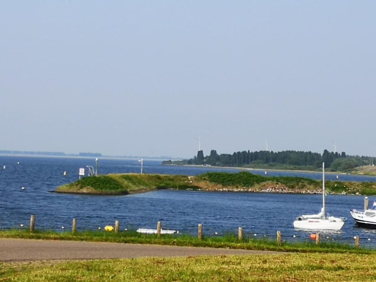 Vakantiewoning Aan Jachthaven Zeeland, Vp012 Vakantiehuis Bruinisse