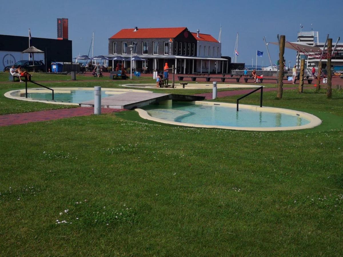 Vakantiewoning Aan Jachthaven Zeeland, Vp012