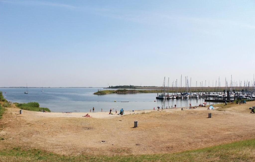 Vakantiehuis Vakantiewoning Aan Jachthaven Zeeland, Vp012 Bruinisse