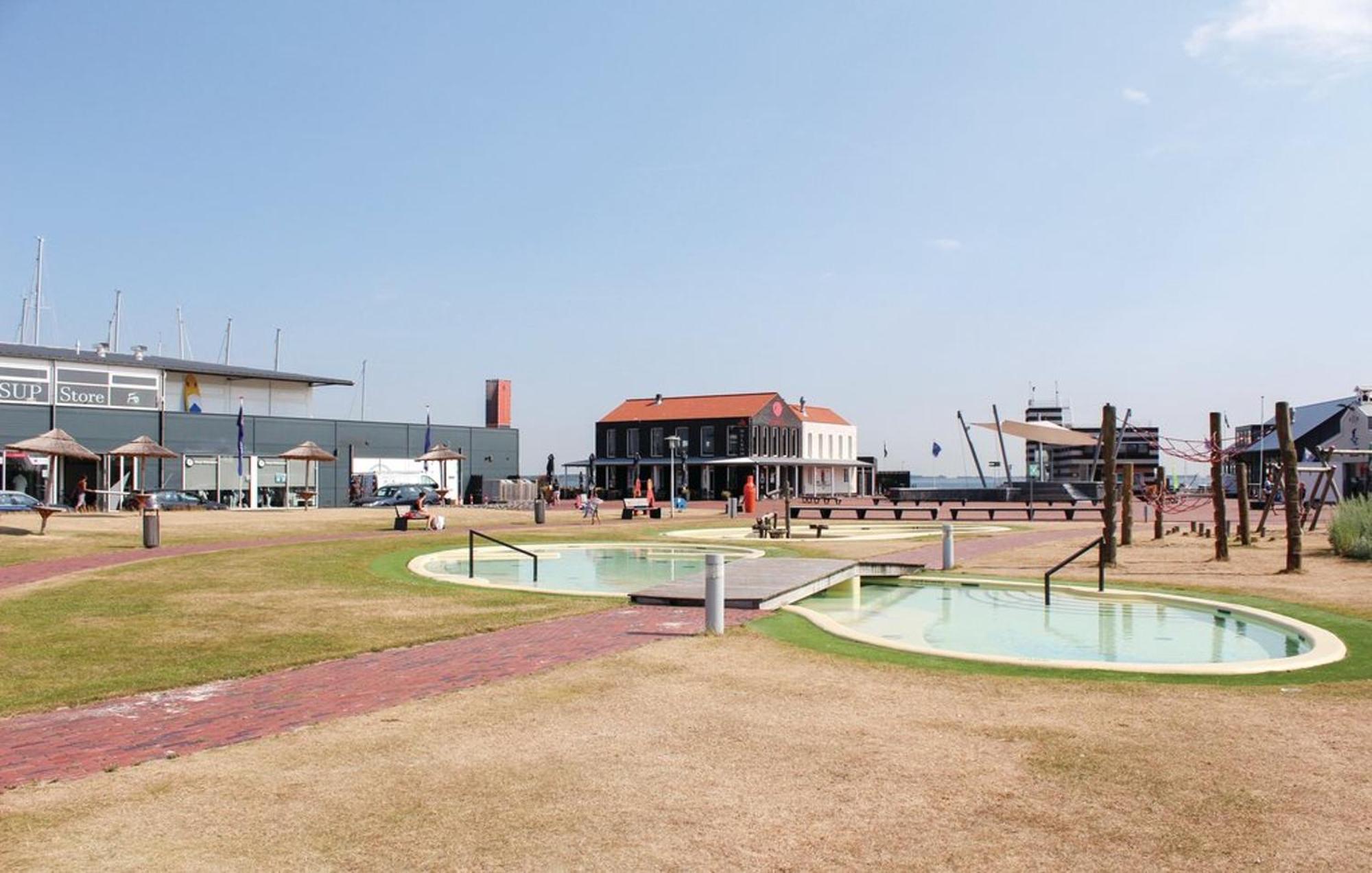 Vakantiewoning Aan Jachthaven Zeeland, Vp012 * Bruinisse