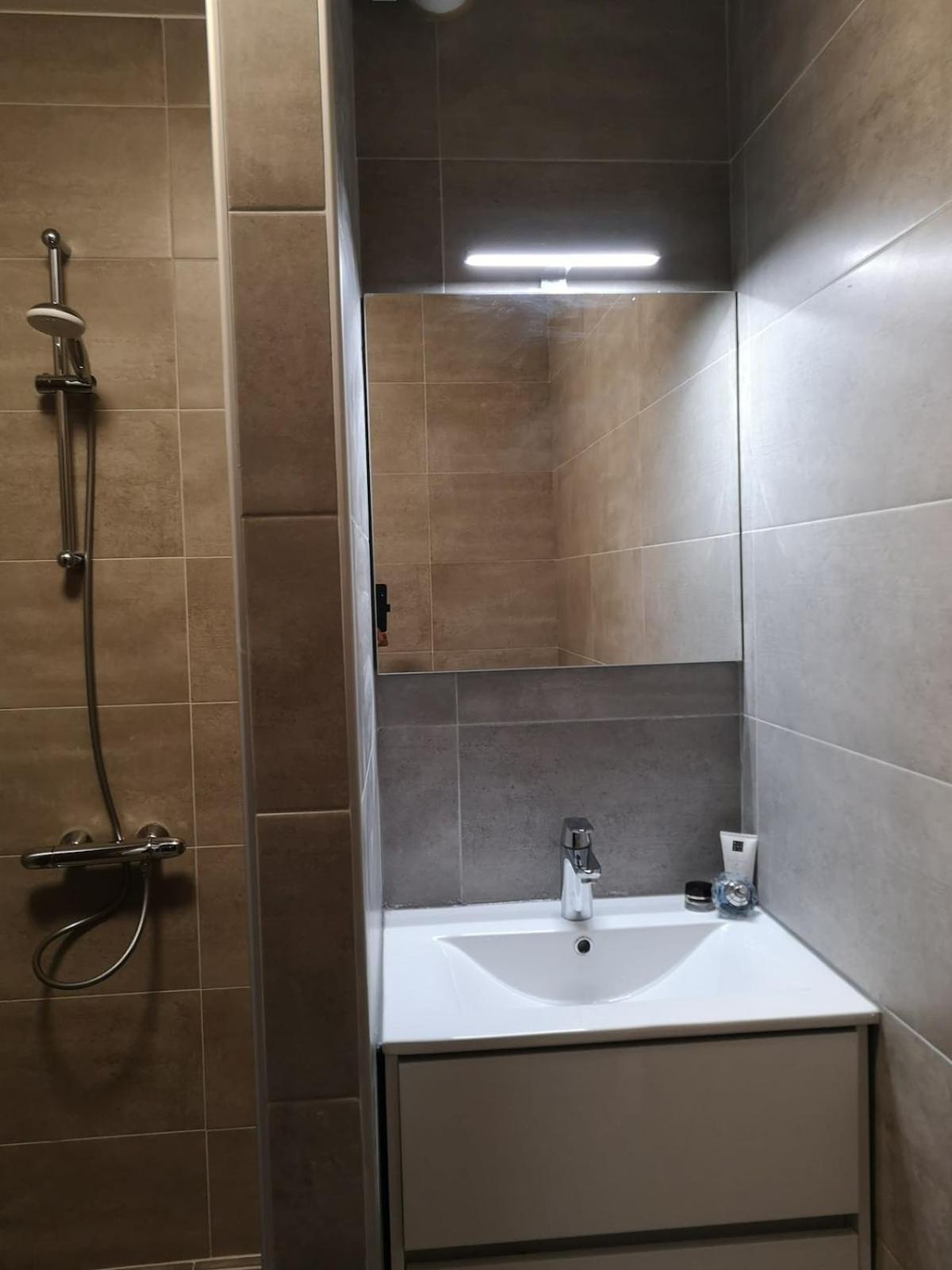 Vakantiewoning Aan Jachthaven Zeeland, Vp012 Bruinisse